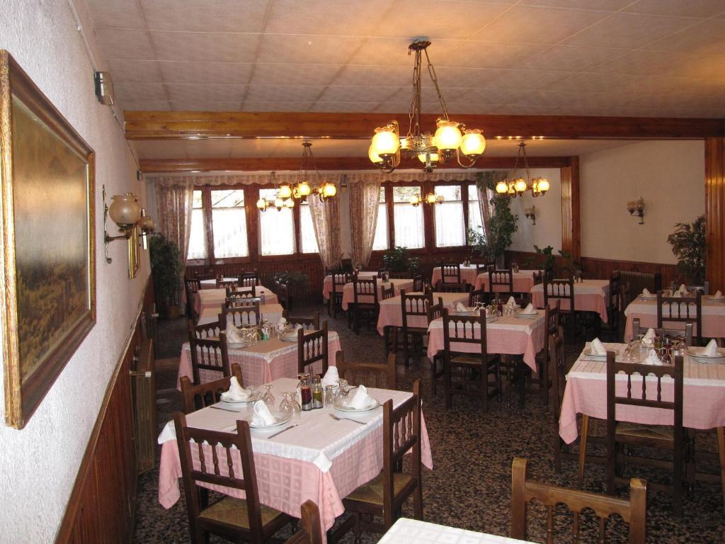 Fonda Agusti Hotell Esterri d'Àneu Exteriör bild